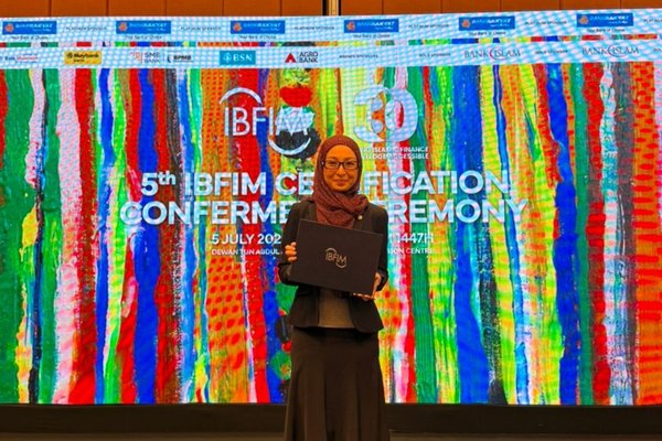 Islamic Financial Planner Certification - Receiving My IFP Certification Islamic Financial Planner Certification - Receiving My IFP Certification